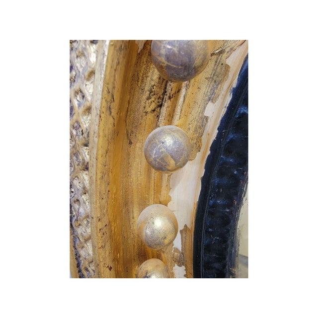 English A Carved and Gilded English Regency Convex Mirror For Sale - Image 3 of 13