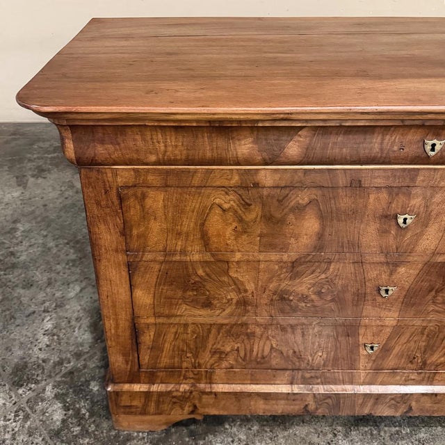 19th Century French Louis Philippe Walnut Commode For Sale - Image 13 of 15