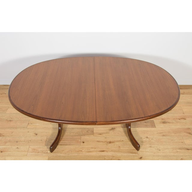 Mid-Century Oval Dining Table in Teak from G-Plan, United Kingdom, 1960s For Sale - Image 6 of 18