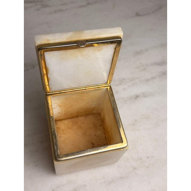 Vintage White Stone Alabaster Trinket Box With Brass Shell Clasp, Jewelry Box, Square Stone Hinged Casket, Hollywood Regency Vanity Decor For Sale - Image 9 of 12