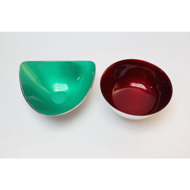 Set of Two Mid-Century Reed and Barton "Color Clad" Green and Ruby Red Silver-Plated Bowls For Sale - Image 13 of 13