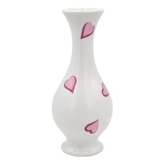Mid 20th Century D. Porthault Paris Les Coeurs Pink Hearts Bud Vase Porcelain Limoges For Sale