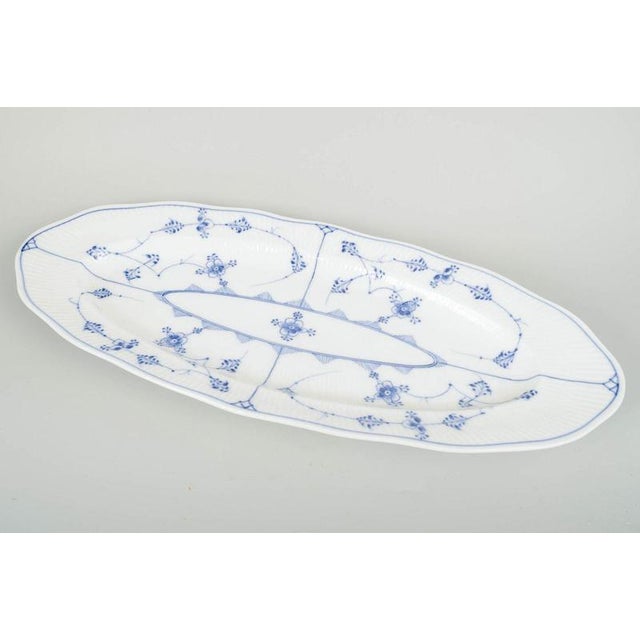 Royal Copenhagen Blue Fluted Plain, model 1/105 Large fish platter, early 1900s. Large and elegant fish platter in the...
