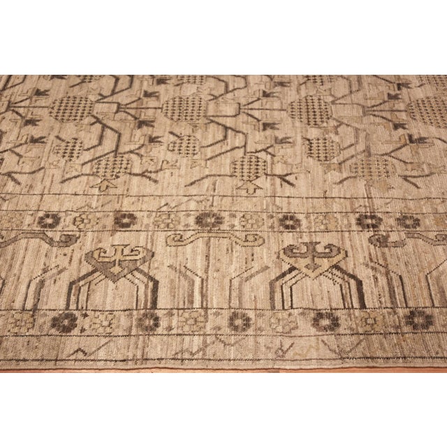 Tribal Nazmiyal Collection Large Contemporary Decorative Area Rug For Sale - Image 3 of 7