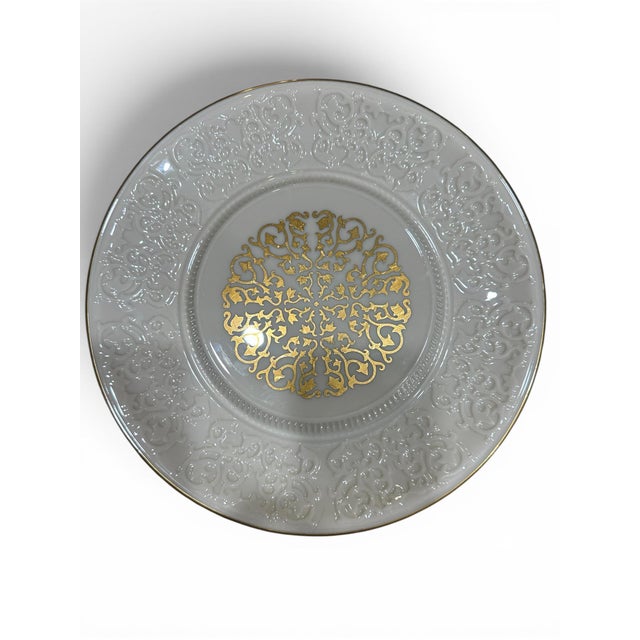 Vintage Lenox Embossed Ivory & 24 Kt Gold Gilt Dinner Plate | Hollywood Regency Formal China For Sale In Miami - Image 6 of 6