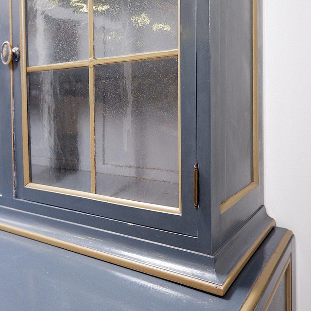 Vintage Chinese Cabinet in Lacquered Grey For Sale - Image 5 of 16