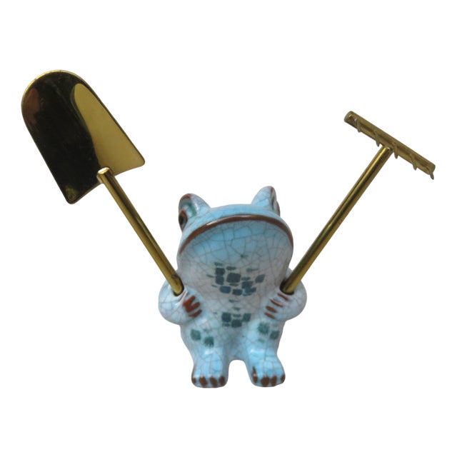 Cactus Cutlery Frog with Shovel and Rake by Walter Bosse for Karlsruhe Majolika, 1950s, Set of 3 For Sale