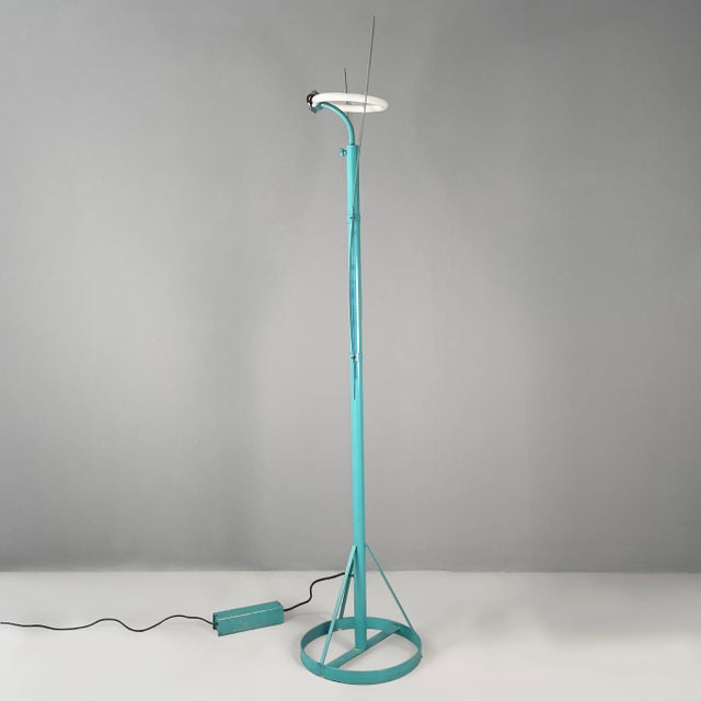 Italian Modern Metropolitan Archangel Floor Lamp in Acrylic Glass and Metal from Ugo La Pietra, 1977 For Sale - Image 3 of 18
