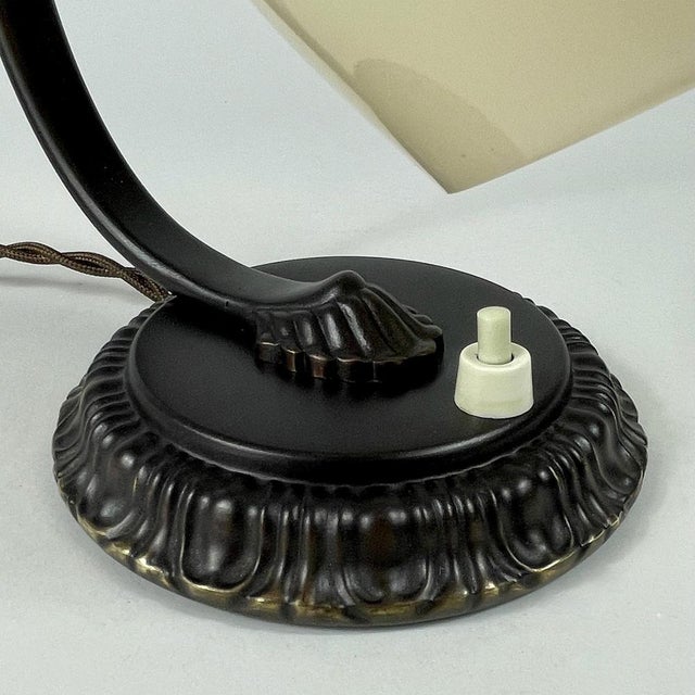 Vintage Art Deco German Table Lamp in Burnished Brass and Opaline Glass, 1930s For Sale - Image 13 of 17