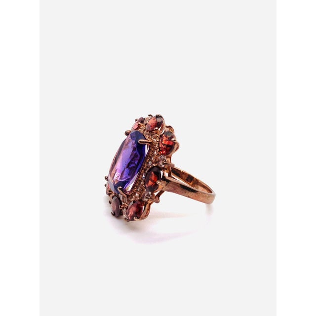 Bochic Capri Vintage Amethyst & Rose Garnet Ring in 18K Gold & Silver For Sale - Image 4 of 11