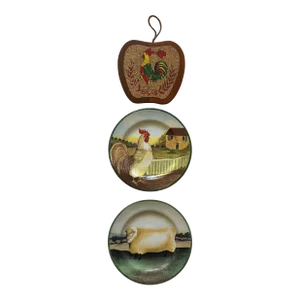 Vintage Americana Red Rooster Farmhouse Chic Decorative Wall Plate Curation- Group of 3