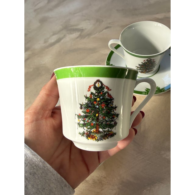 Ceramic MCM Georges Briard Yule Tide Tea Cups and Saucers Vintage Christmas Tree Coffee Service - A Set of 10 For Sale - Image 7 of 12
