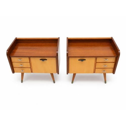 Nightstands in Teak, Set of 2 For Sale - Image 4 of 9