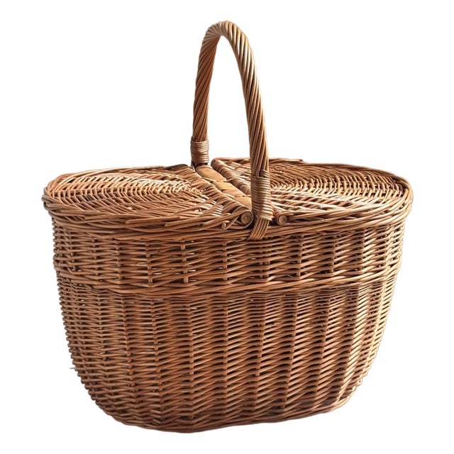 Mid Century Rustic European-Style Oval Picnic Basket For Sale