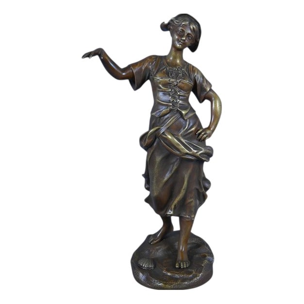 Bronze Fisherwoman by Giraud, 19th Century For Sale