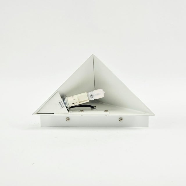 Metal Mid-Century Modern Triangular Wall Light by J.T. Kalmar, Austria, 1960s For Sale - Image 7 of 10