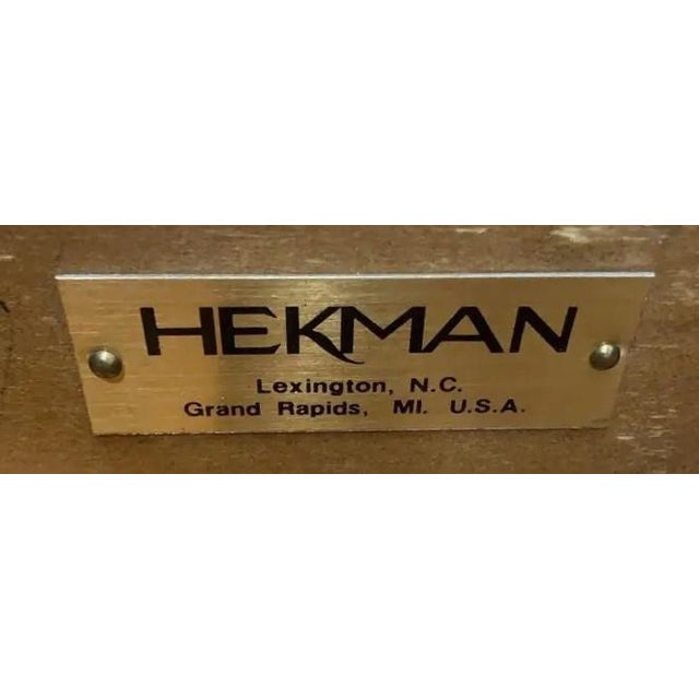 Hekman Grand Rapids Georgian Mahogany Executive Desk - Vintage Late 20th Century For Sale In Saint Louis - Image 6 of 6