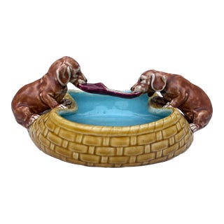 19th Century Majolica Dogs Dachshund Bowl Villeroy & Boch For Sale