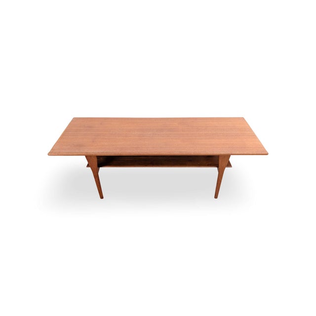 A beautiful vintage coffee table from the Danish premium manufacturer Marsk Møbler, dating from the 1960s, for sale. The...