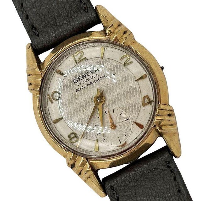 Postmodern 1970s 10k Geneva Sunburst Automatic Swiss Watch W/ Calfskin Band For Sale - Image 3 of 11