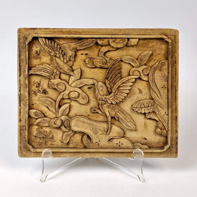 Chinese 18th Century Chinese Carved Wooden Panel of Birds Among Flowers For Sale - Image 3 of 3