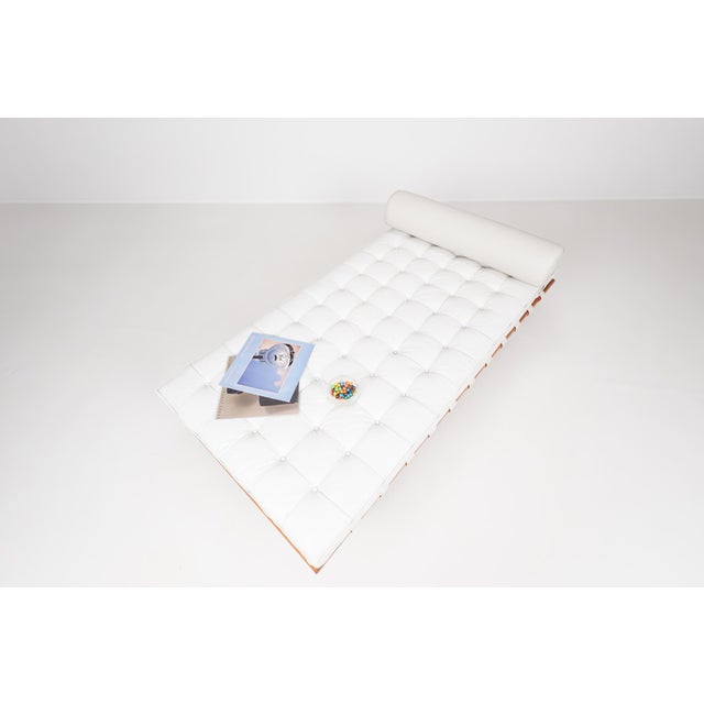 Barcelona Daybed by Ludwig Mies van der Rohe for Knoll, 1980s For Sale - Image 13 of 18