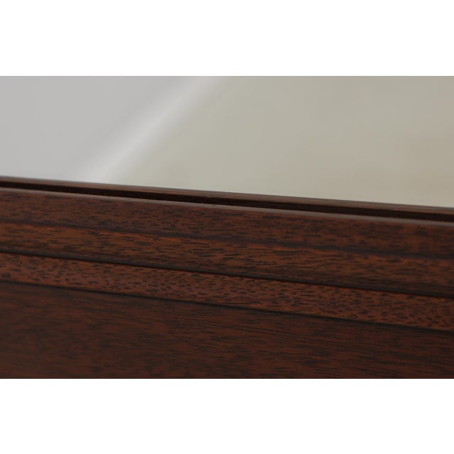 Mahogany Colonial Williamsburg Reproduction Mirror For Sale In Philadelphia - Image 6 of 13