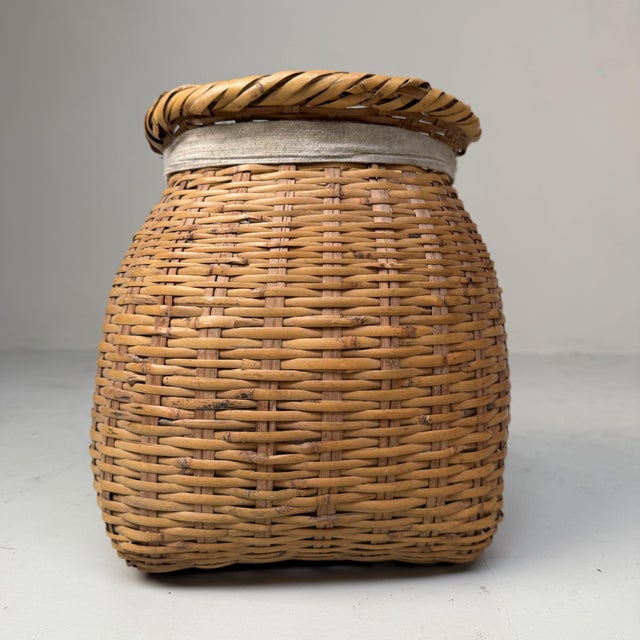 1960s Japanese Handwoven Bamboo Basket, 1960s For Sale - Image 5 of 9