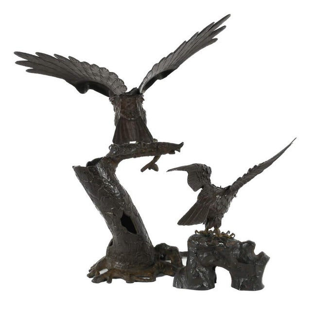 Realism Oversized Bronze Eagle Sculptural Group on Tree Form – Monumental Wildlife Sculpture For Sale - Image 3 of 15
