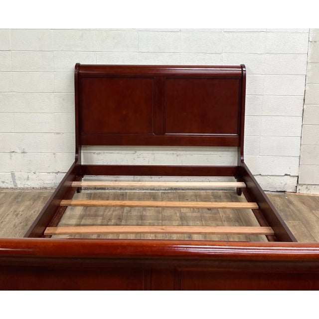 Vintage Full Size Late 20th Century Traditional Louis Philippe Style Sleigh Bed For Sale - Image 4 of 10