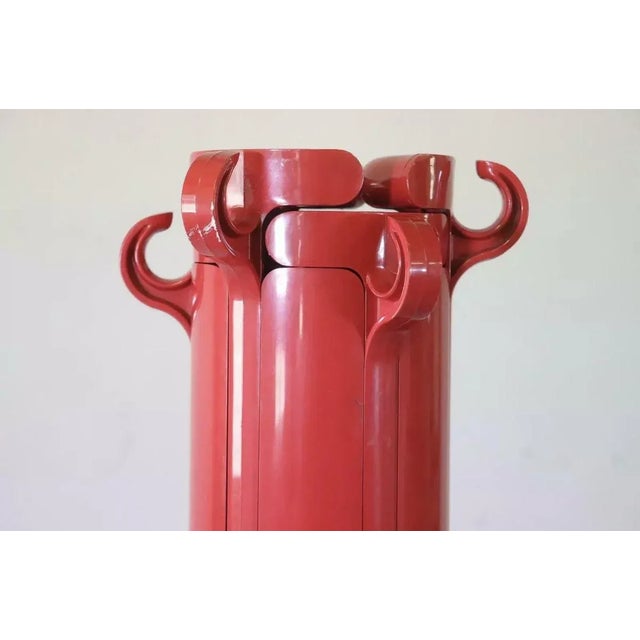 Red Red Planta ABS Coat Stand with 2 Hangers by Giancarlo Piretti for Castelli / Anonima Castelli, 1970s For Sale - Image 8 of 15