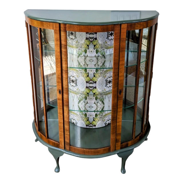 Vintage 1930s Display Cabinet For Sale
