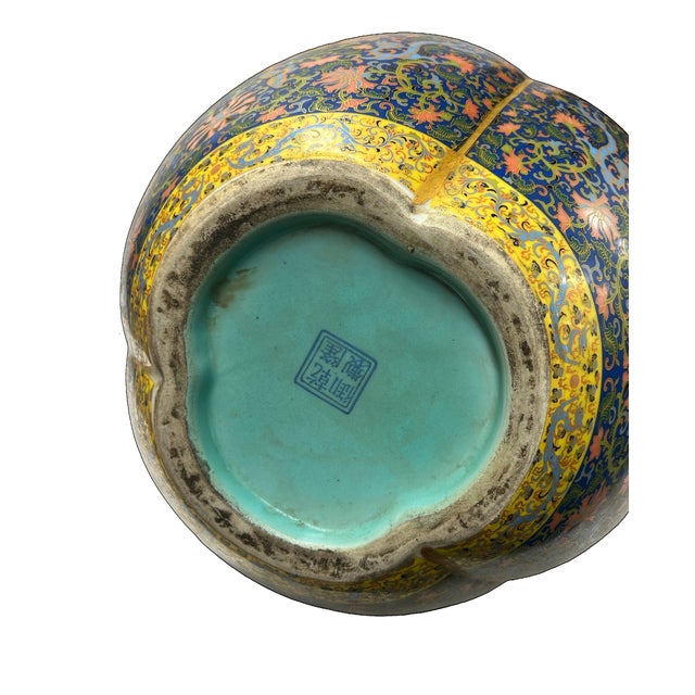 Oriental Purple Blue Gourd Shape Floral Graphic Porcelain Art Vase For Sale - Image 18 of 18