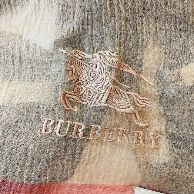 Burberry Burberry Beige Plaid 100% Cashmere Scarf For Sale - Image 4 of 8