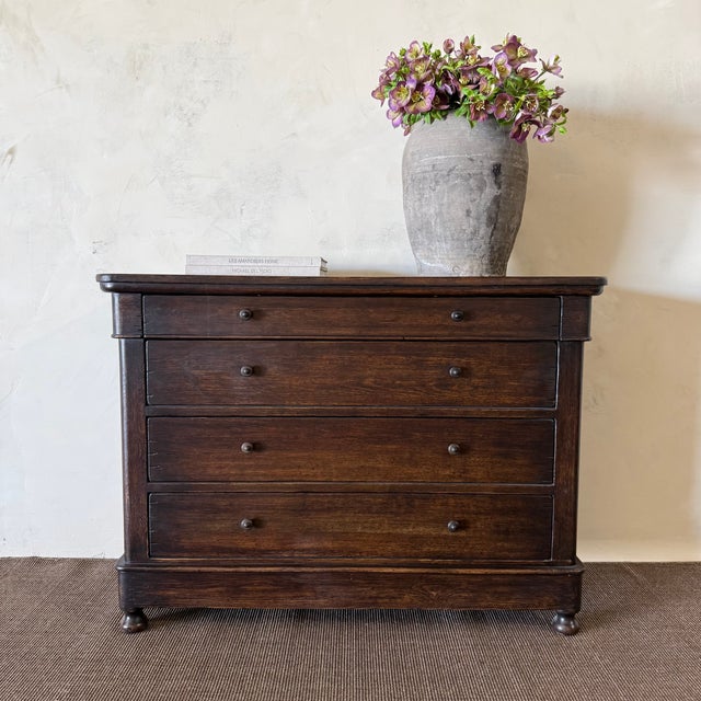 Size: 49"W x 20"D x 36"H Top Drawer: 38.5"W x 14.25"D x 2.5"H Int. Drawers: 38.5"W x 14.25"D x 5.5"H Wood Species:...