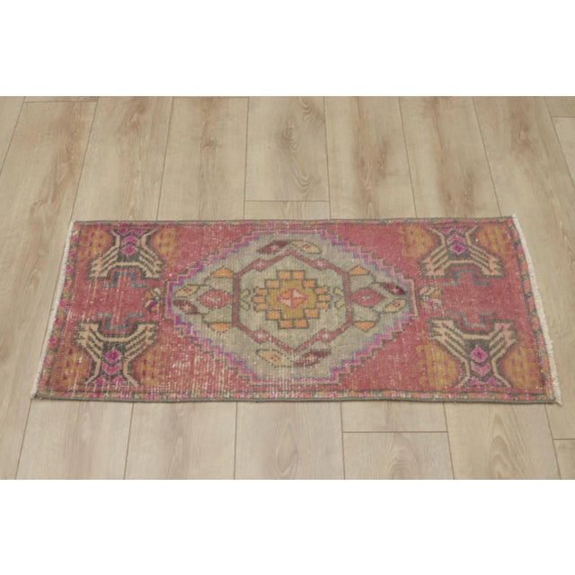 Traditional 1970s Turkish Vintage Geometric Desing Red Oushak Rug For Sale - Image 3 of 9