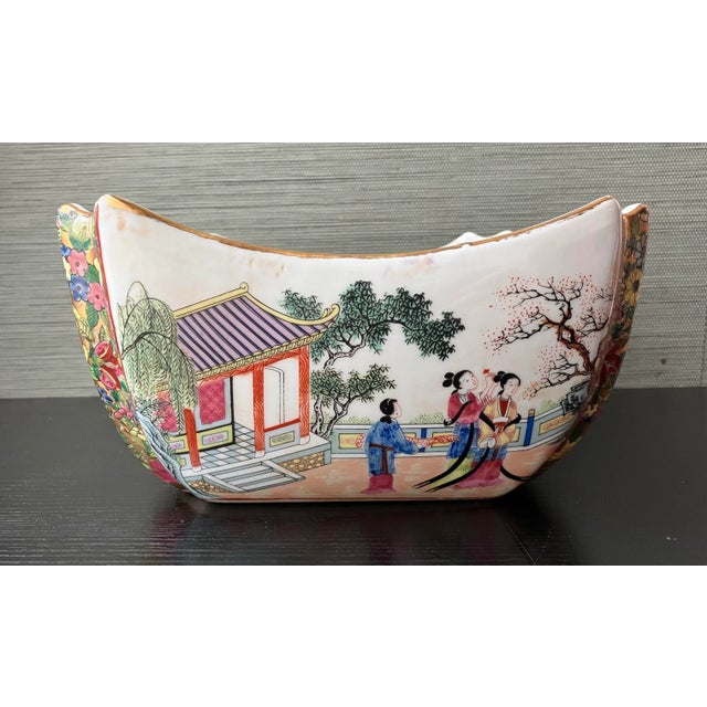 Rose Vintage Chinese Famille Rose Square Bowl With Rose Medallion Motifs and Figural Scenes For Sale - Image 8 of 10