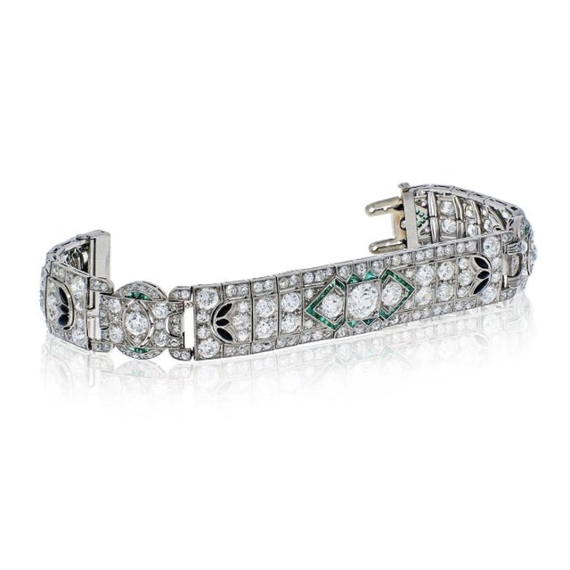 Art Deco 1930s Art Deco Old-European Cut Diamond, Emerald and Onyx Platinum Art Deco Bracelet For Sale - Image 3 of 4