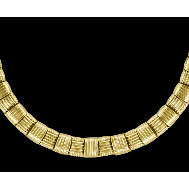 Traditional Roberto Coin Appassionata Necklace in 18 Karat Gold 70 Grams and Diamonds For Sale - Image 3 of 18