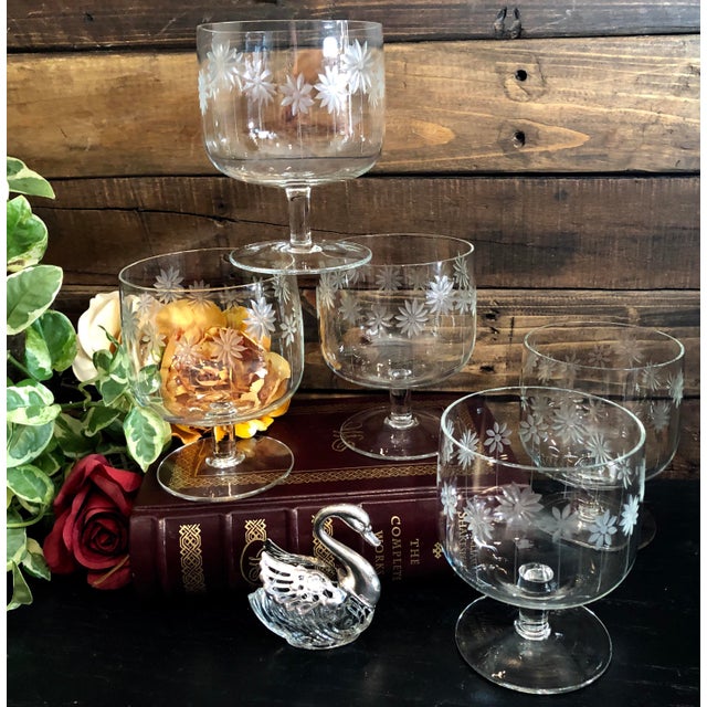 Set of 5 Vintage Clear Crystal Dessert Sherbet Cups Daisy Floral Etched