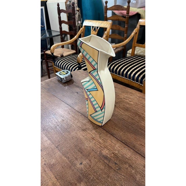 2020s 1980s Postmodern Memphis Geometric Vase For Sale - Image 5 of 6