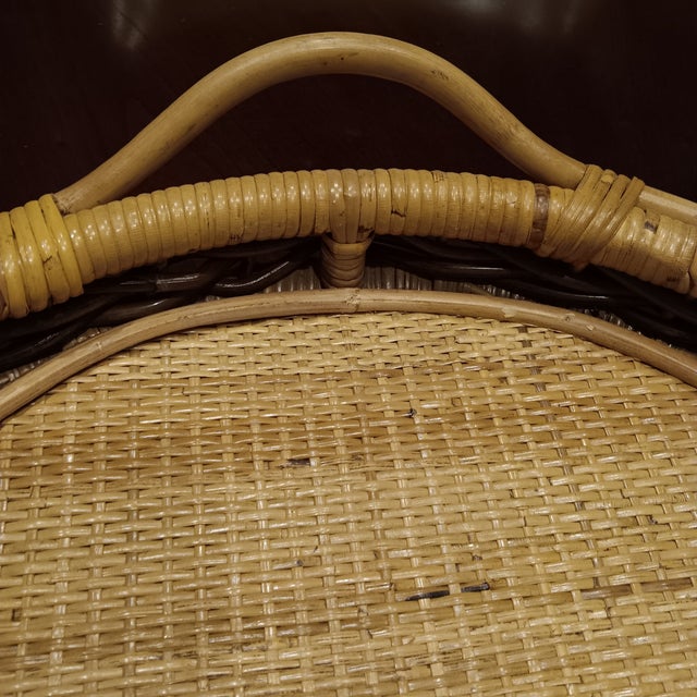 Beige Large Vintage Oval Natural Woven Rattan and Wicker Serving Tray With Handles. For Sale - Image 8 of 12
