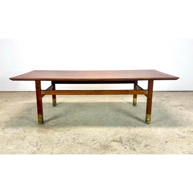 Mid-Century Modern Mid Century Modern Walnut Coffee Table by Jack Cartwright for Founders Furniture 1970’s For Sale - Image 3 of 12