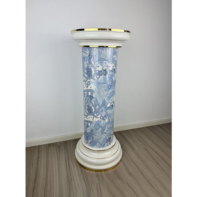 Vintage Blue and White Porcelain Column Stand with Gold Trim, 1960s For Sale - Image 9 of 10