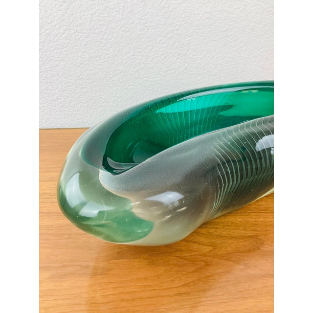 Vintage 1930s Alfredo Barbini Italian Mid Century Modern Freeform Murano Art Glass Vessel Bowl For Sale - Image 14 of 14