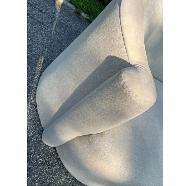 Contemporary Late 20th Century Post-Modern Weiman Sculptural Cloud Sofa After Vladimir Kagan For Sale - Image 3 of 9