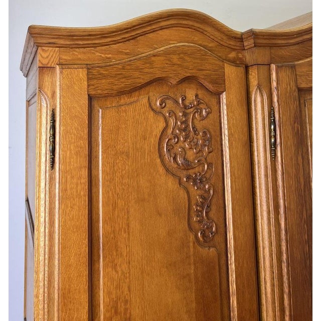 Vintage French Louis XVI Style Carved Oak 4-Door Wardrobe For Sale - Image 4 of 15