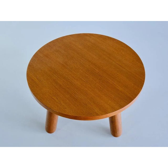 Oak Round Coffee Table from Otto Færge, Denmark, 1940s For Sale - Image 6 of 11
