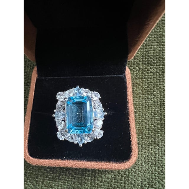 Classic Italian Bochic Capri Blue Topaz Cocktail Ring Set 18K Gold & Silver For Sale In New York - Image 6 of 12