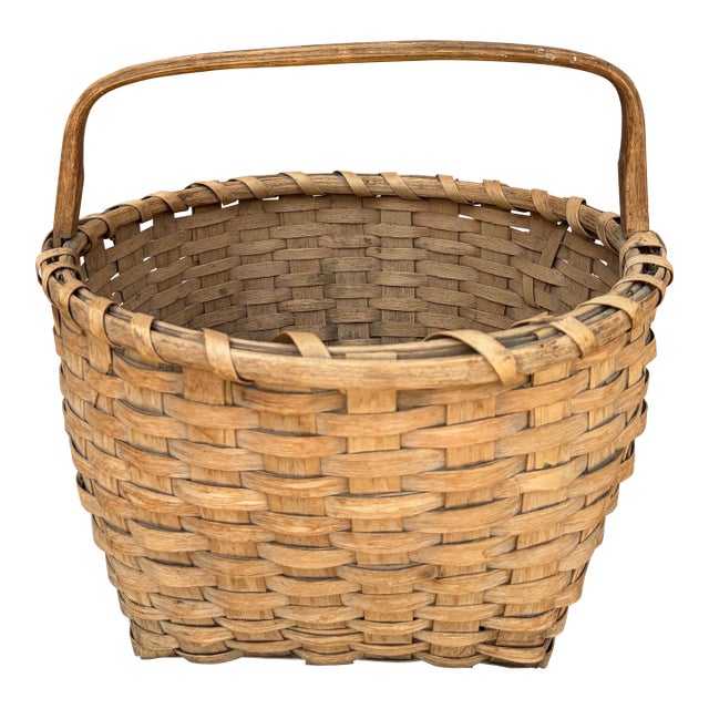 Antique Late 19th Century American Splint Oak Gathering Basket For Sale